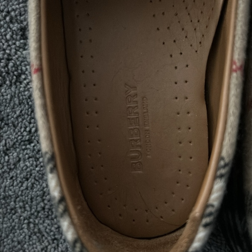 Burberry Loafers - Picture 2 of 4